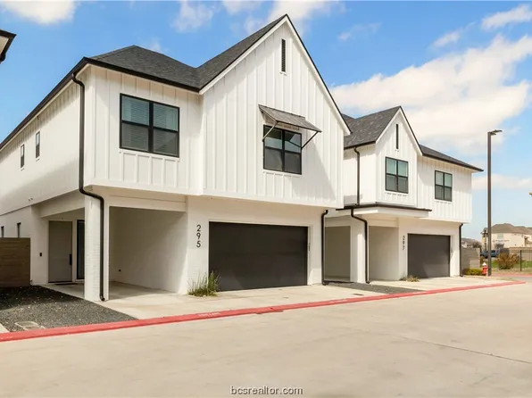 295 Estates Cir, College Station, TX 77840