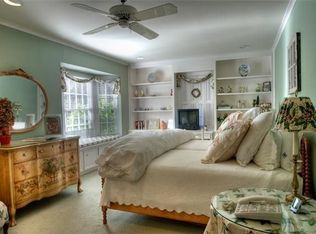 2138 Wroxton Rd, Houston, TX 77005