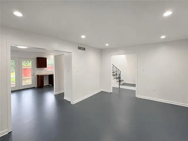 3 bed, 1.5 bath, 1344 sqft, $1,550 — Photo 2