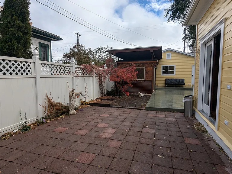 222 S 2nd St — Photo 16