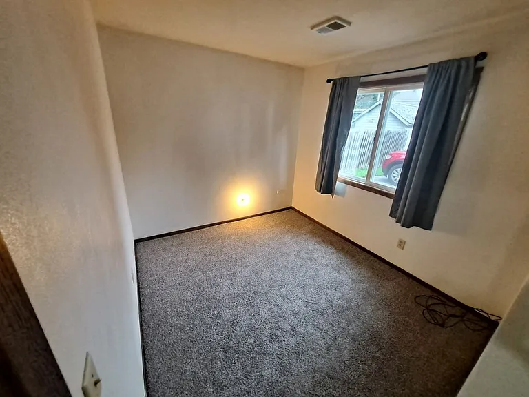 1444 W 16th St #1 — Photo 8