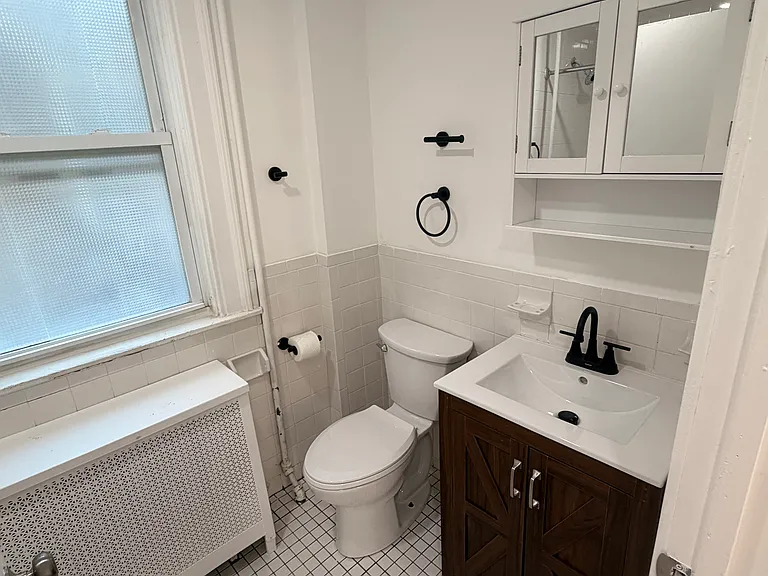 28 Ludlow St #2 — Photo 9