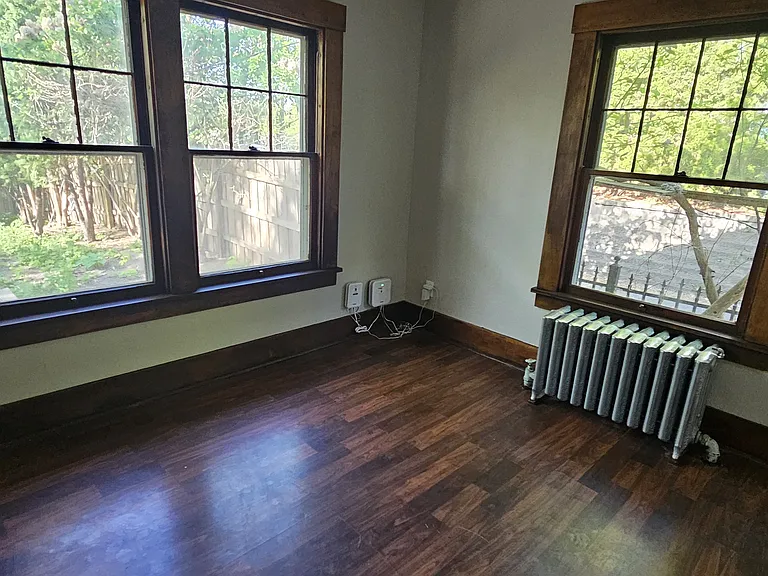 2342 Bourne Ave — Photo 6
