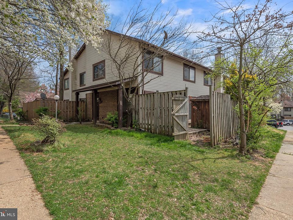 1st image of 7646 Woodbine Dr