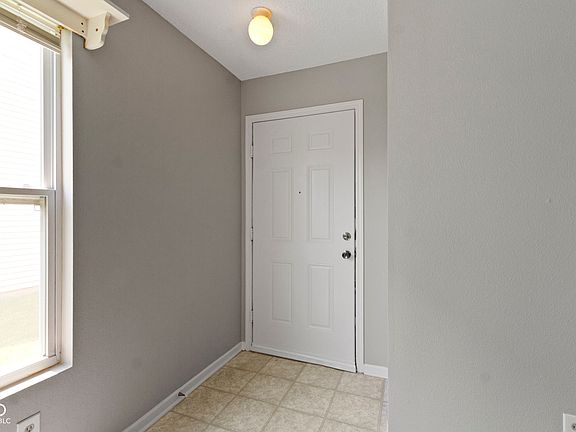 4th image of 3423 Summer Breeze Cir
