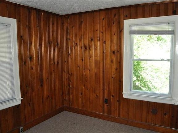 5th image of 843 E Loudon Ave