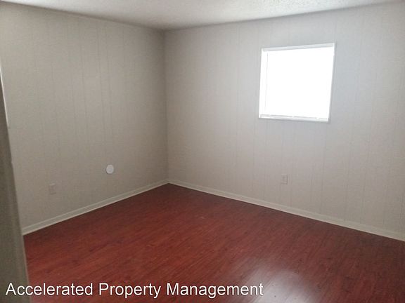 5th image of 4412 Lynn Ln #10878614