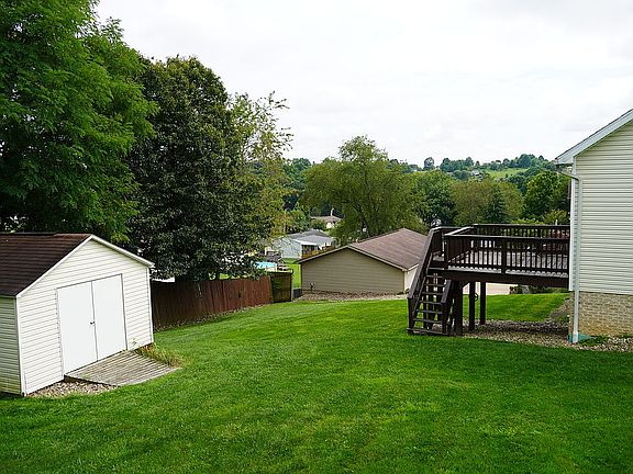 4th image of 185 Kimberly Cir