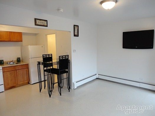 2nd image of 12113 Vincennes Rd APT 11