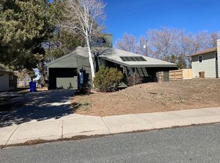731 E 38th St, Scottsbluff, NE 69361