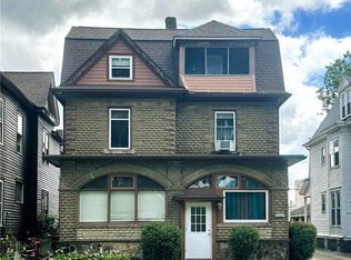 137 3rd St NW, Barberton, OH 44203