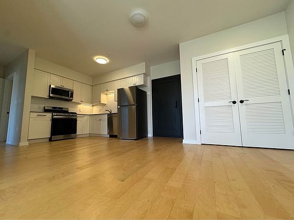 5th image of 1301 Blue Hill Ave