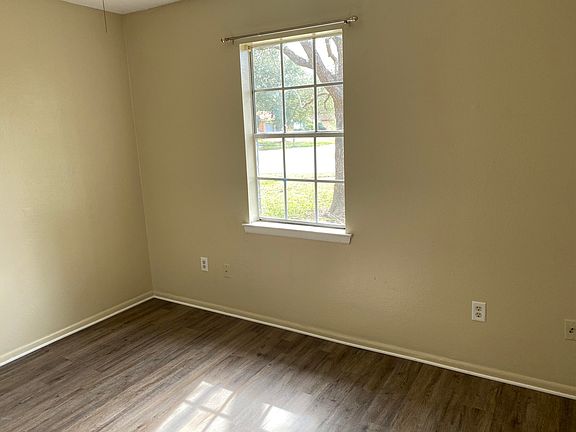 4th image of 2500 Calle Hermosa St