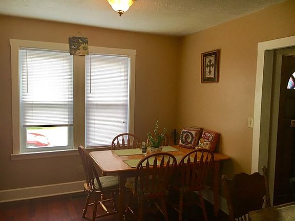 2nd image of 37 Bryant Cir