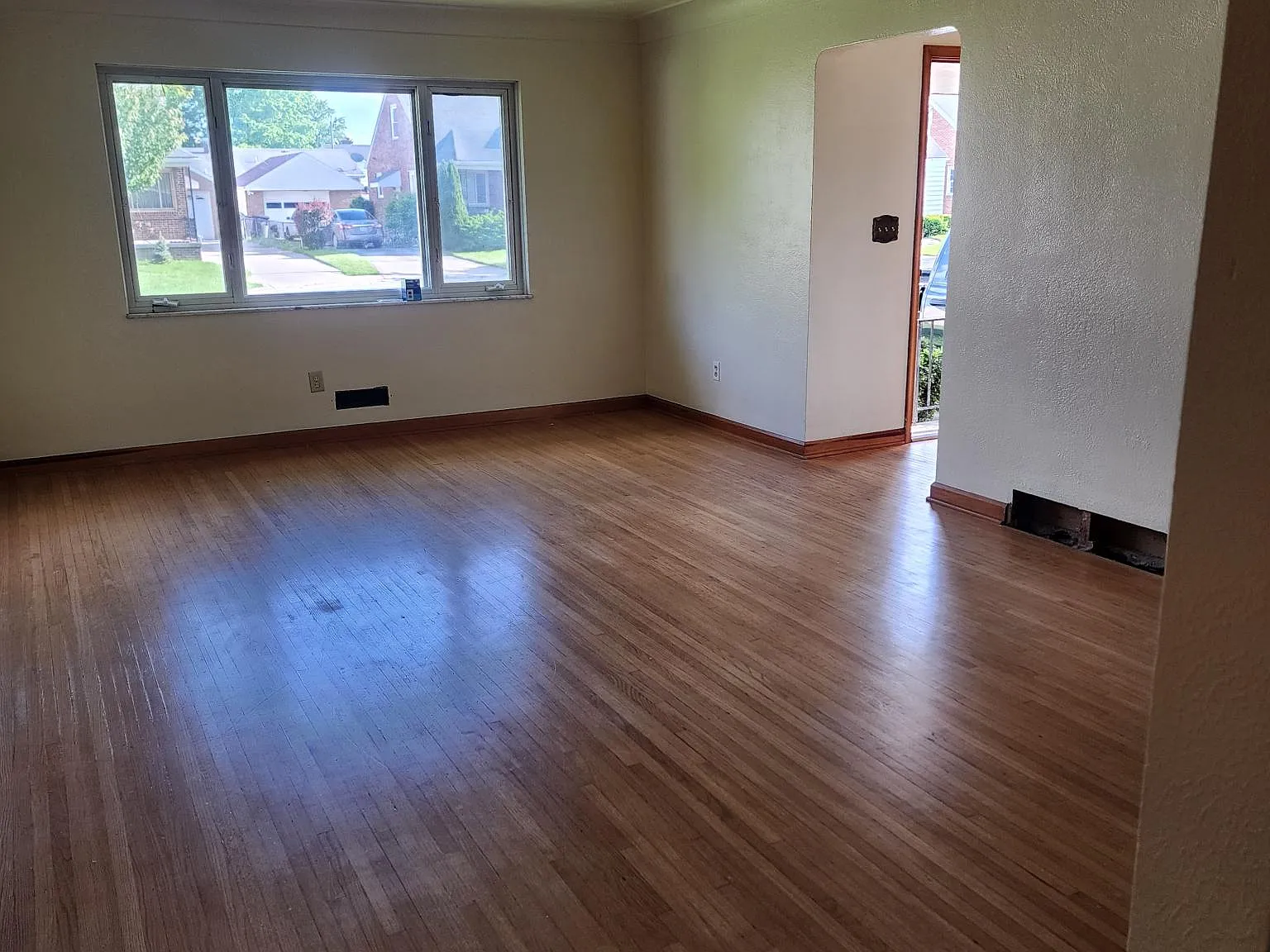 3 bed, 1366 sqft, $1,575 — Photo 4