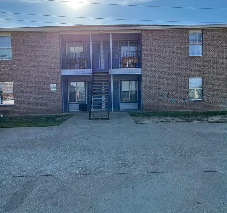 1st image of 1507 Dugger Cir #D