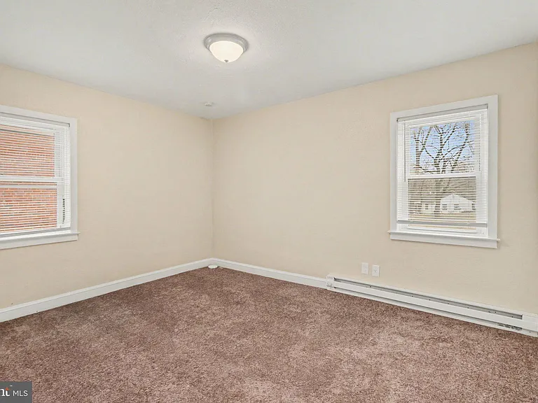 104 N Madison St #C1 — Photo 6