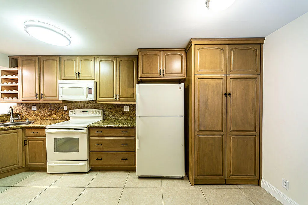 2 bed, 2.0 bath, 1130 sqft, $3,150 — Photo 4