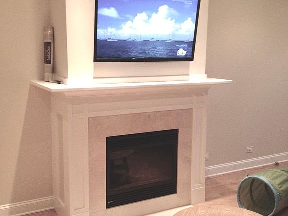 3rd image of 1506 W Oakdale Ave #2