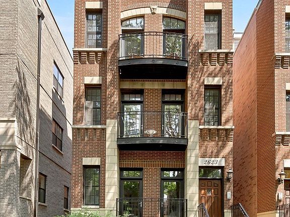4th image of 2623 N Wilton Ave #2