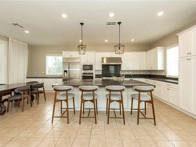 107 Pitch — Photo 5