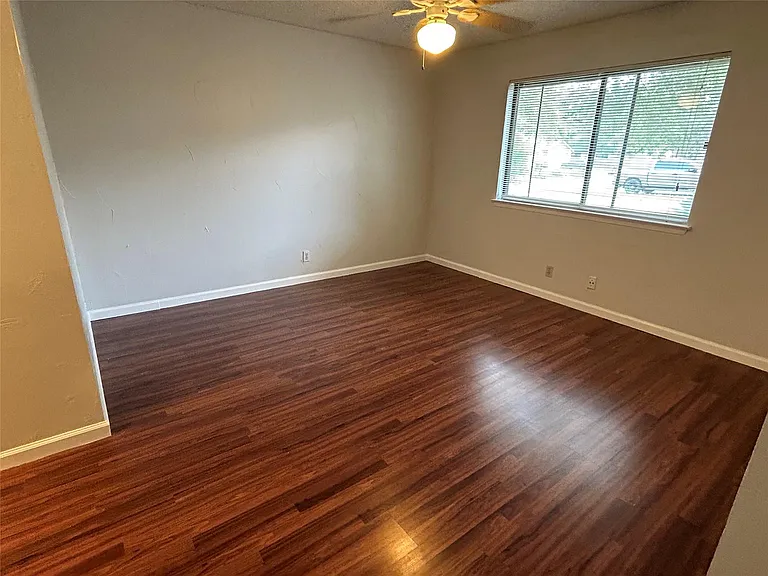 12912 Pegasus St — Photo 14