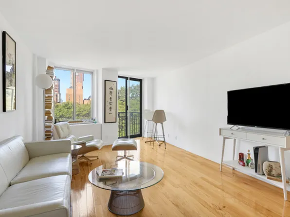 311 Greenwich Street image 3 of 16