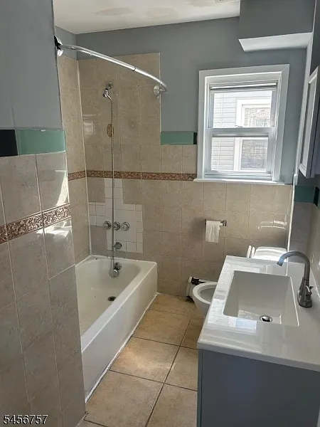 4 bed, 2.0 bath, $3,300 — Photo 4