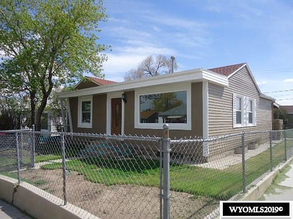 2nd image of 1035 Adams Ave