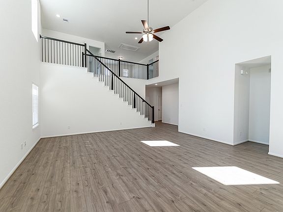 5th image of 419 Hazy Meadows Dr