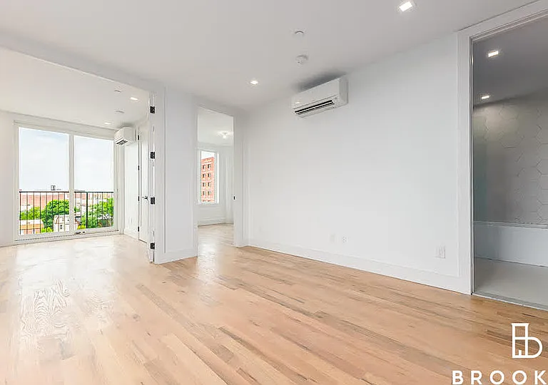 986 Rogers Ave #5C — Photo 13