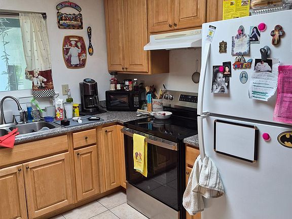 3rd image of 3815 Jefferson Street
