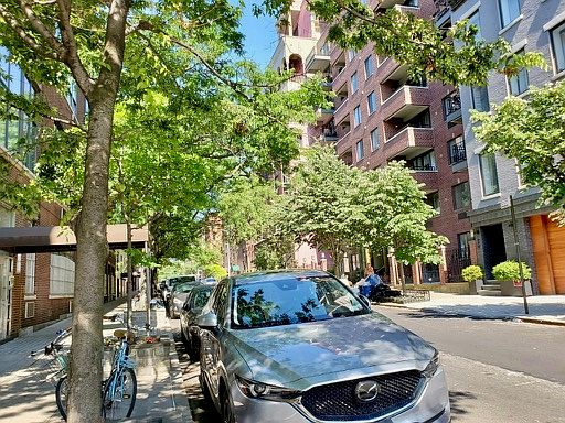 4th image of 366 W 11th St APT 3A