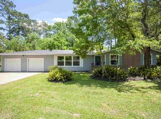 415 Rosewood Dr, Vidor, TX 77662
