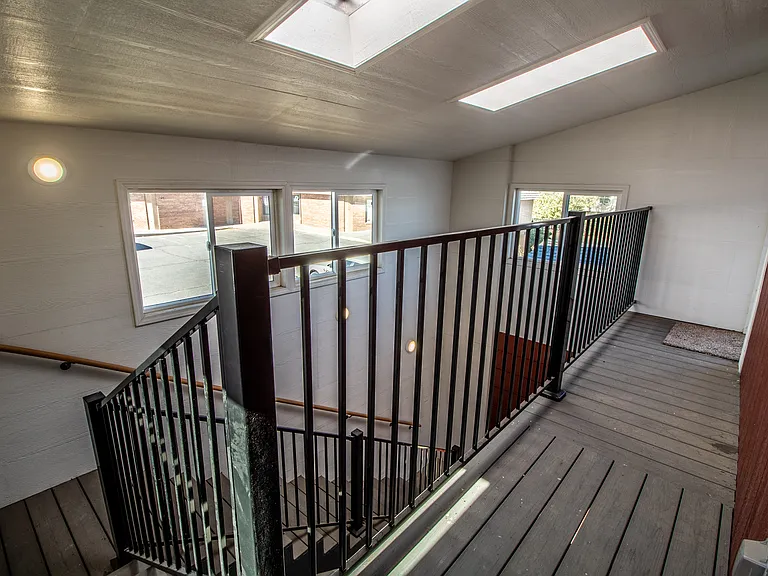 908 E 20th St #2 — Photo 4