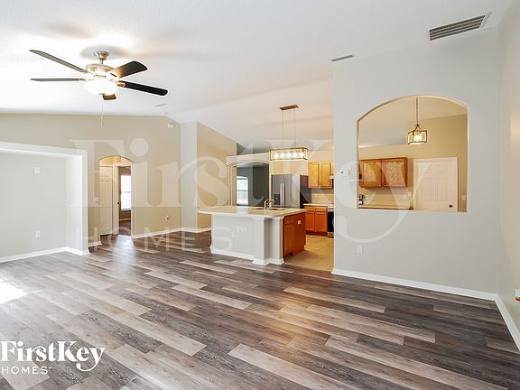 4th image of 64 Ramblewood Dr