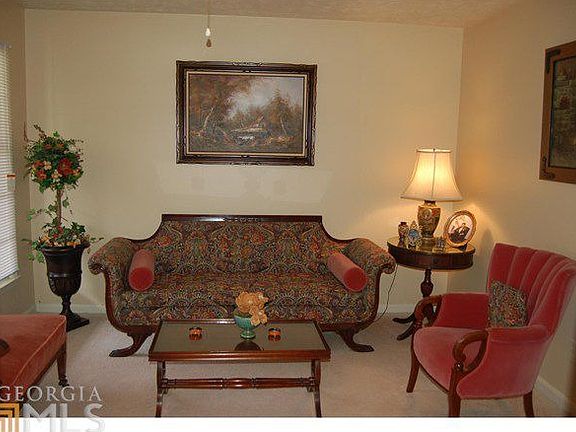 3rd image of 1808 Mornington Ln