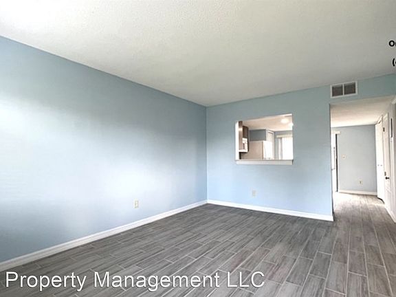 2nd image of 12034 Tift Cir #12040
