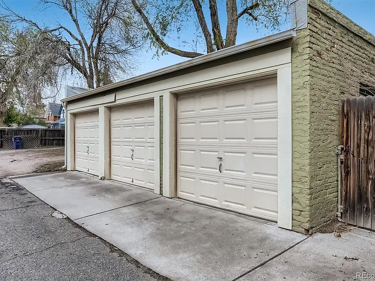 441 N Emerson St — Photo 19