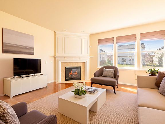 2nd image of 7562 Carlton Dr