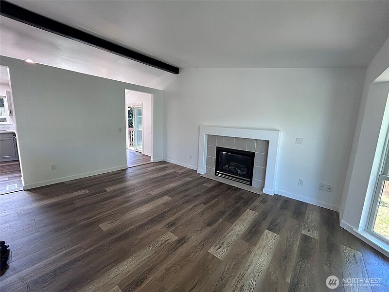 5th image of 410 Stilley Way
