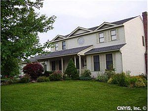 2nd image of 4918 Bentbrook Dr