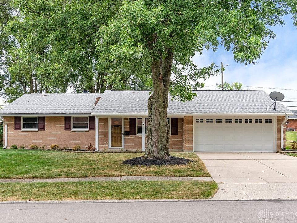 1st image of 5 Greencliff Dr