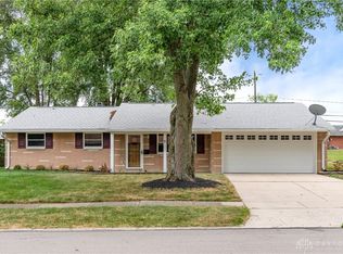 5 Greencliff Dr, Englewood, OH 45322