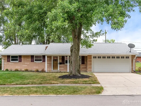 5 Greencliff Dr, Englewood, OH 45322