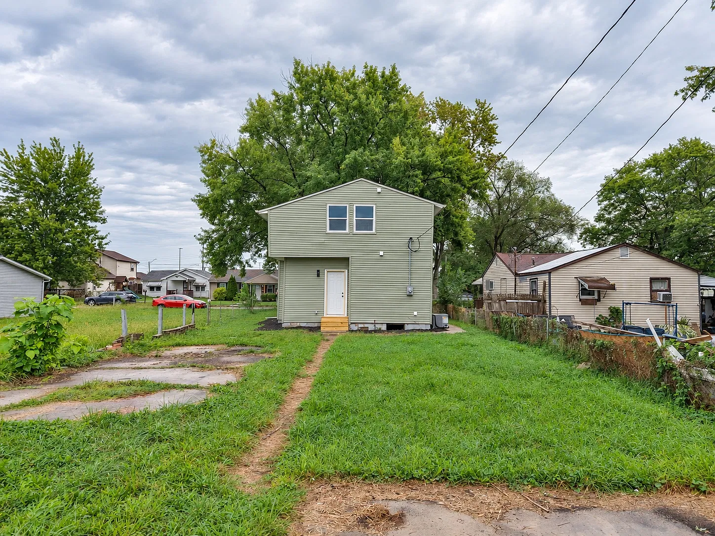 3 bed, 2.5 bath, 2280 sqft, $1,950 — Photo 3