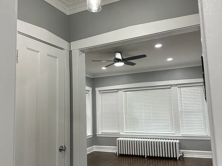 1712 N Nagle Ave #1 — Photo 8