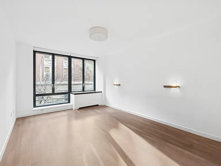 50 W 15th St #2D — Photo 3