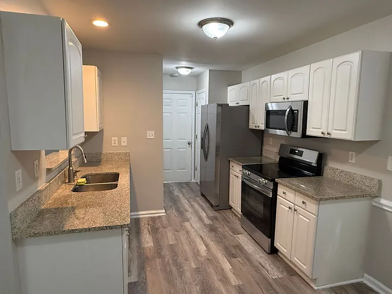 6617 Cedar Cliff Dr — Photo 4