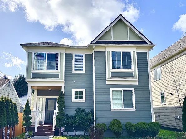 745 N 101st St, Seattle, WA 98133